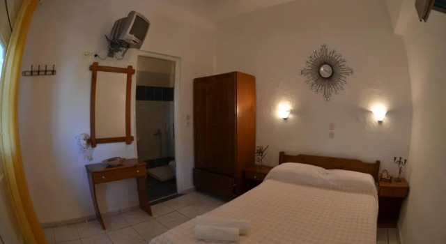 Chrisi Akti Hotel, Book Hotel Chrisi Akti 