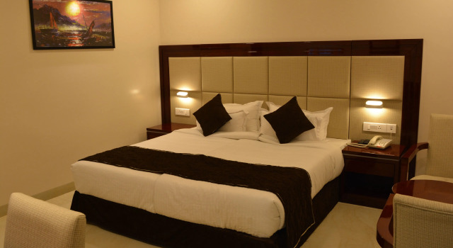 The AVR Hotels & Banquets, Rezervovat Hotel Hotely v Bangalore s parkováním, Parkování