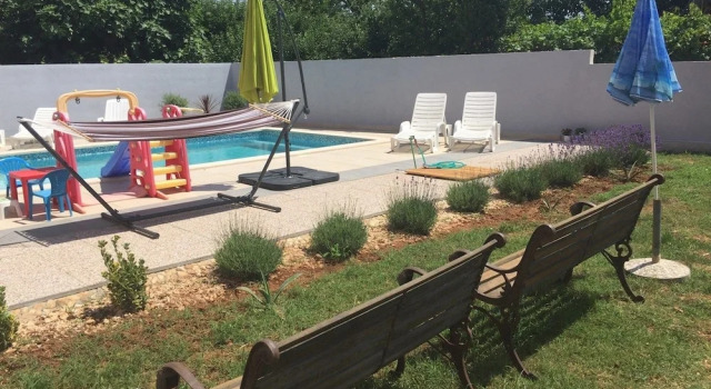 Четырёхместные апартаменты Apartments Orange Medulin