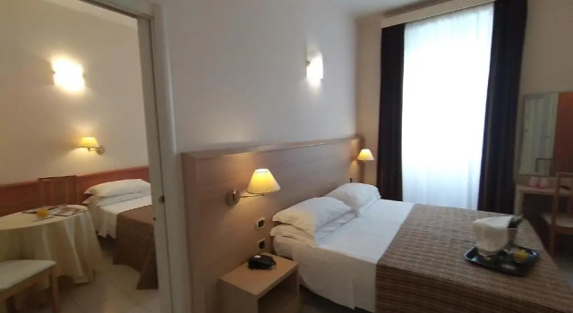 Четырёхместный номер Standard Hotel Principe Eugenio