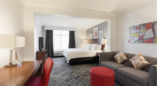 Номер Business Pace Hotel Addison