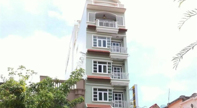 Green Centre Point Inn