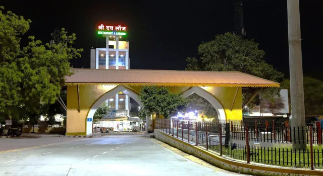 Shree Datta Hotel