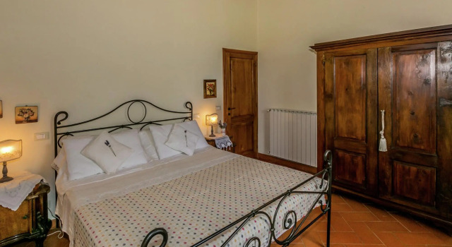 Farmhouse Montepulciano Near Vineyards Pool