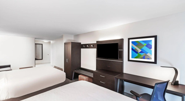 Четырёхместный люкс Holiday Inn Express & Suites Baton Rouge East by IHG
