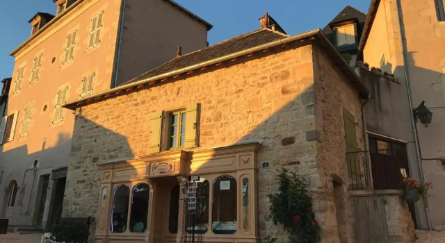 Maisons du Périgord Côté Vézère, Забронировать Апартаменты/квартира Террассон Black Perigord, рядом с Информационно-туристический центр Террассон-Лавильдье