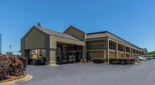 Hampton Inn Monroe, Varaa Hotelli Monroe Louisiana