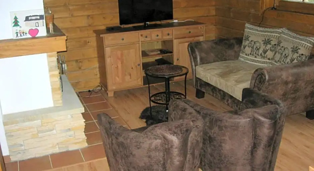 Drevenica pod smrekom, Boek Hotel Terchová Vratna