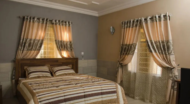 Номер Executive Graceland Inn & Garden