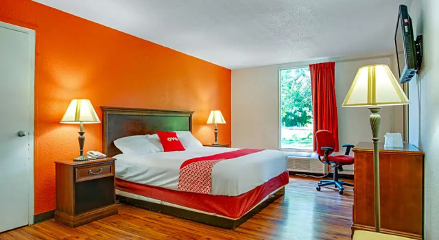 Двухместный номер Standard OYO Hotel Mona Lake Muskegon