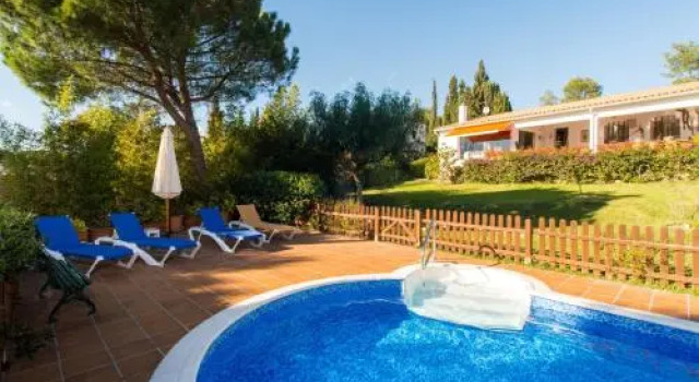 Costabravaforrent Masramon, Забронировать Отель Ла-Эскала Alt Empordà