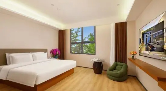 Люкс Dalian Jinyuan Hotel (Zhoushuizi International Airport)