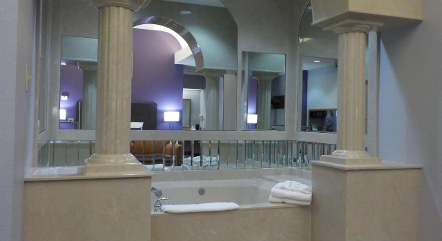 Двухместный люкс SureStay Plus Hotel by Best Western Warner Robins AFB
