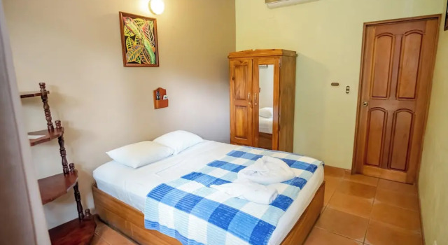 Hotel Sierra Arenal, Varaa Hotelli Hotellit Alajuela uima-altaalla, Uima-allas