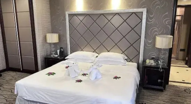 Люкс Country Garden Phoenix Hotel YangShan