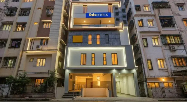 FabHotel Starhood