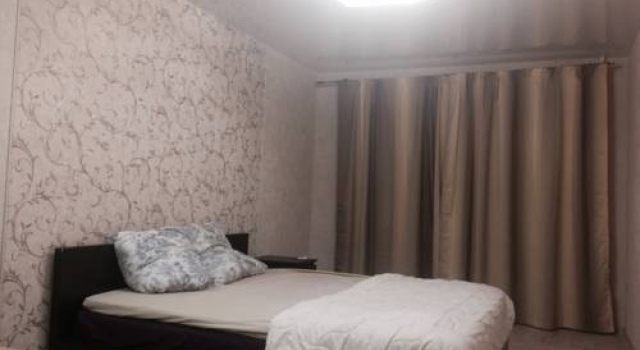 Apartments at Papanina, Забронировать Апартаменты/квартира Отели Городского округа Екатеринбурга - Северный управленческий округ с парковкой, Парковка