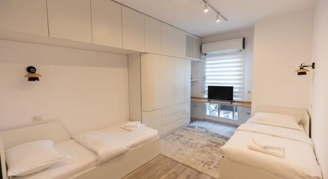 Green Terrace Apartment 6, Забронировать Апартаменты/квартира Тирана область Тирана, рядом с Skanderbeg Square