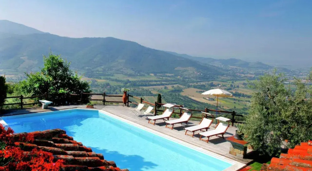 Вилла Villa in Tuscany with Pool and Valley Views