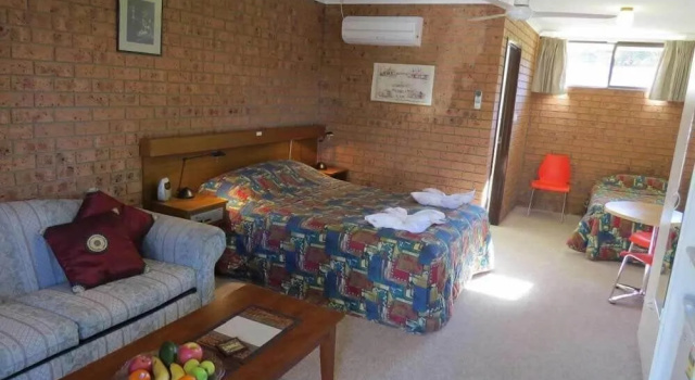 Colonial Motor Inn Pambula, Rezervasyon Otel Pambula Beach Sapphire Coast