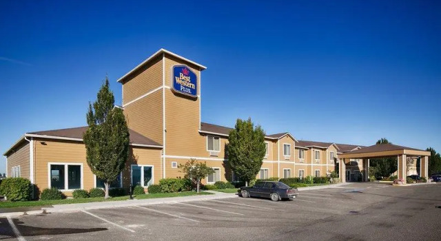 Полулюкс Best Western Plus Grapevine Inn