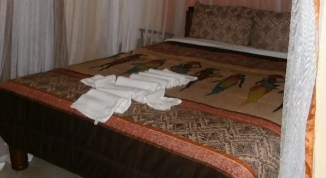 Fahari Guest House