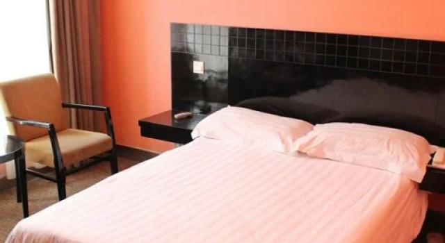 Home Inn Selected Shanghai North Bund, Varaa Hotelli Hongkou 