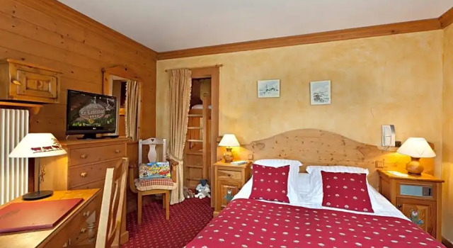 Апартаменты Chalet-Hotel Le Labrador, The Originals Relais