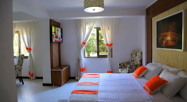 Люкс Standard с балконом Abat Guest House