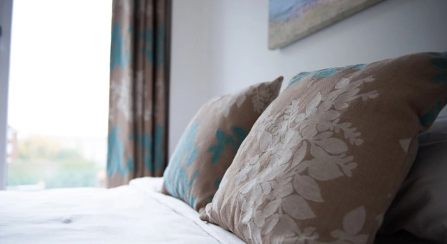 Cosy 1 Bedroom South West London Apartment by River, Varaa Huoneisto Asunnot kohteessa Merseyside, Huoneisto
