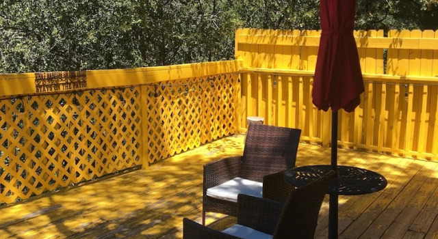 Standard Kahden hengen huone parvekkeella Idyllwild Bunkhouse