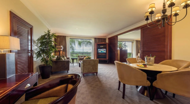 Royal Sibaya Hotel, Забронировать Отель Пляж Умдлоти Durban North Coast