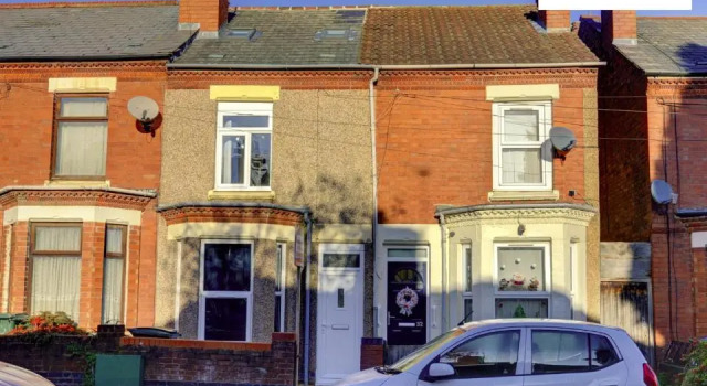 5 Bedroom - 5 Bathroom House By Passionfruitproperties close to Coventry City Centre with Free Wi-fi and garden - 34HRC, Varaa Hotelli Coventry West Midlands