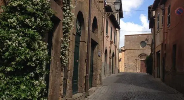 Tuscania Loft, Prenota Appartamento Hotel a Lazio con parcheggio, Parcheggio
