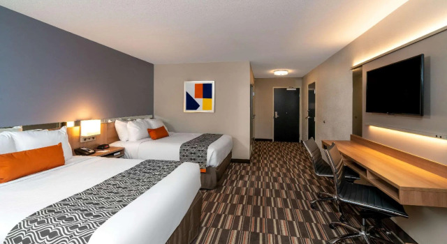 Четырёхместный номер Standard Microtel Inn & Suites by Wyndham Carlisle