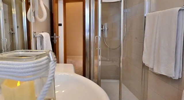 Номер Comfort Gold Hotel