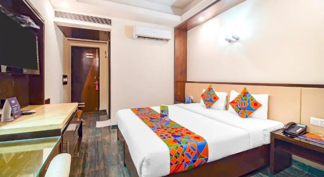 Номер Deluxe FabHotel Marble Arch