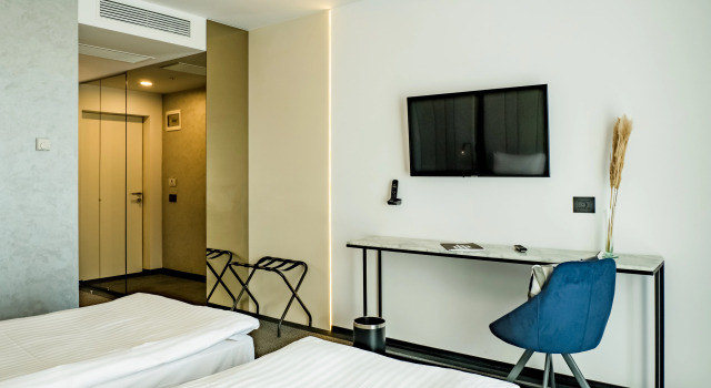 Union Plaza Hotel
