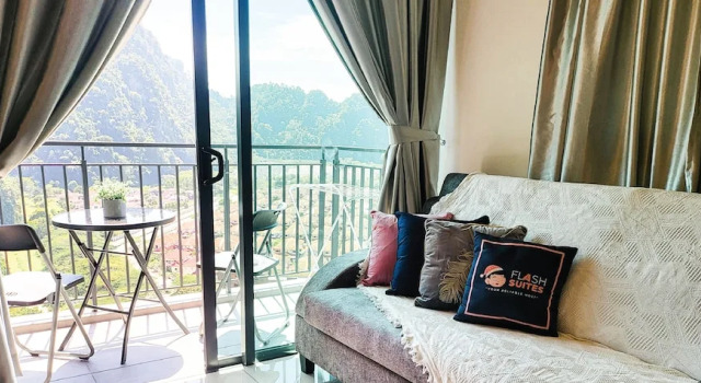 Люкс Executive с 3 комнатами Onsen Premium Suites Tambun by BYON