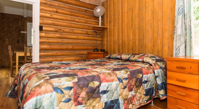 Au Pic de l'Aurore Motel-Chalets, Reservar Chalé Perce Gaspé Peninsula