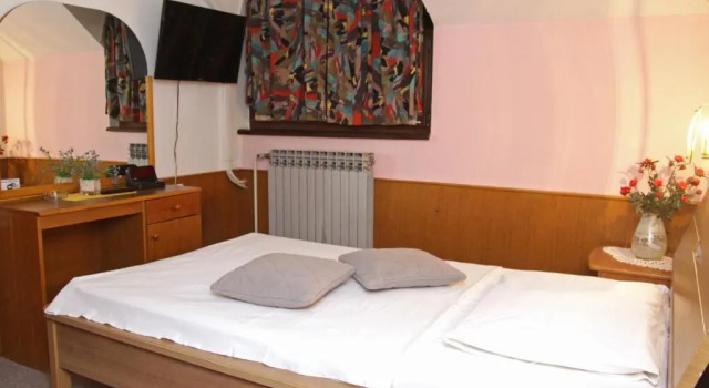 Guest house Royal, Book Pension Cakovec Međimurje County