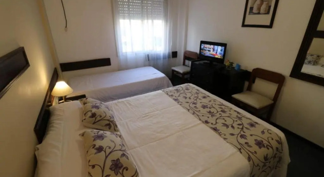 Четырёхместный номер Standard Hotel Arona