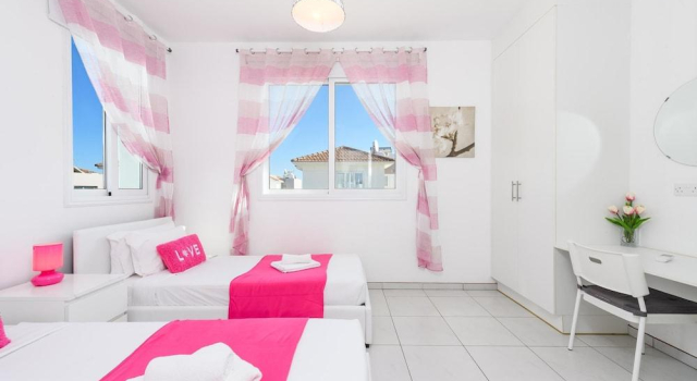 Avra Villa #22, Забронировать Вилла Отели Паралимни 4 звезды, 4*