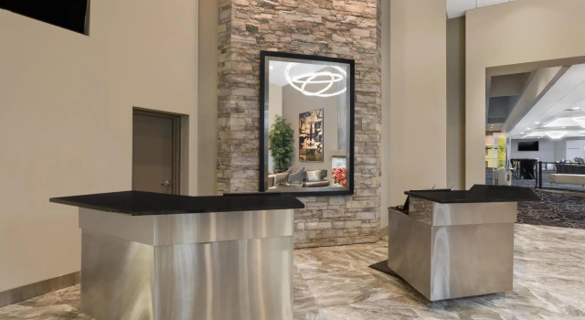 Clarion Inn Des Moines Airport, Buchen Sie Hotel SPA-Hotels in Des Moines, SPA