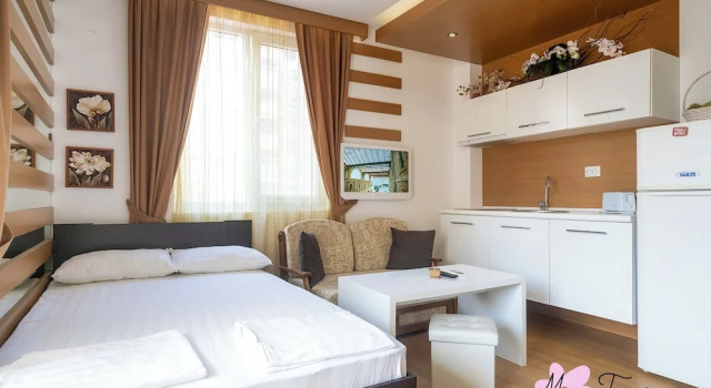 Студия Mon Tour apartments