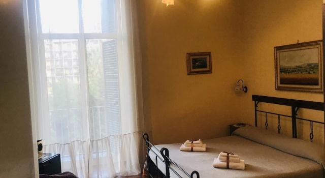 B&B Conte Cavour, Забронировать Отель «постель и завтрак» Неаполь Кампания