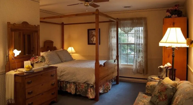 Двухместный номер Deluxe Eagle Harbor Inn