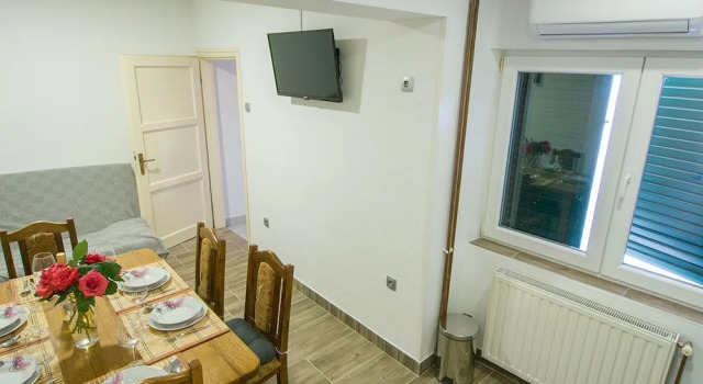Holiday Home Belakušic, Забронировать Отель Отели Шибеник с парковкой, Парковка
