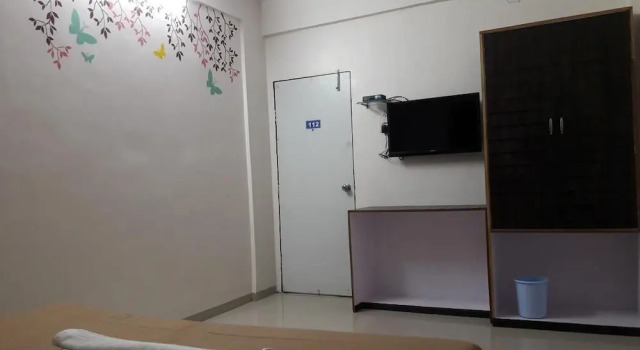 OYO 9920 Hotel Aurangabad Regency, Забронировать Отель Отели штата Махараштры 3 звезды, 3*