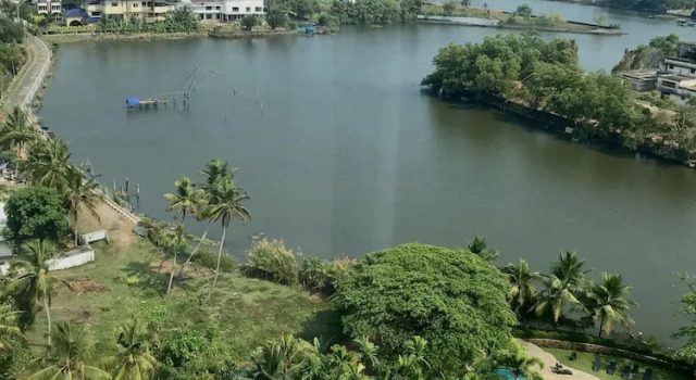 Номер Presidential Crowne Plaza Kochi by IHG